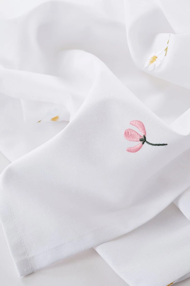 FLEUR brodert serviett 4-pakning