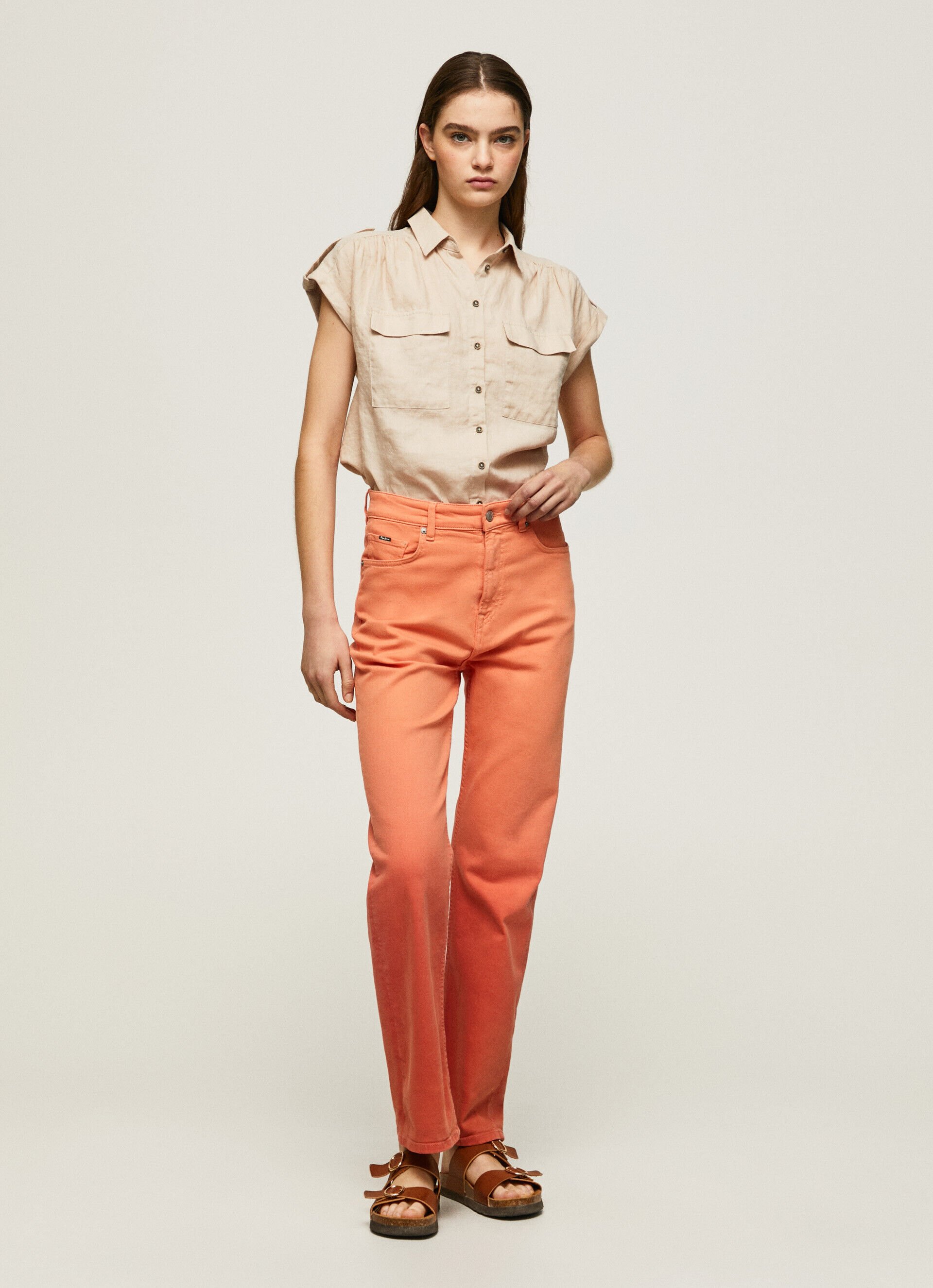 Calça reta com 5 bolsos - laranja pêssego