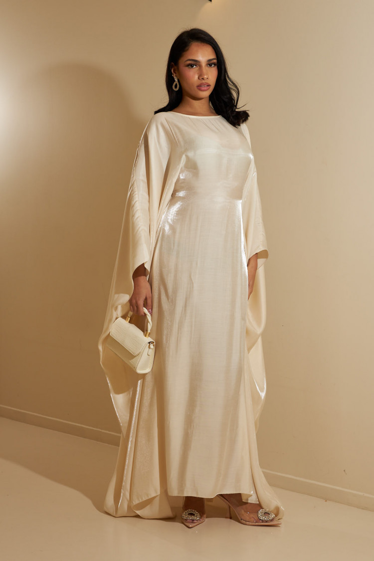 Robe manche chauves-souris pailletées blanche
