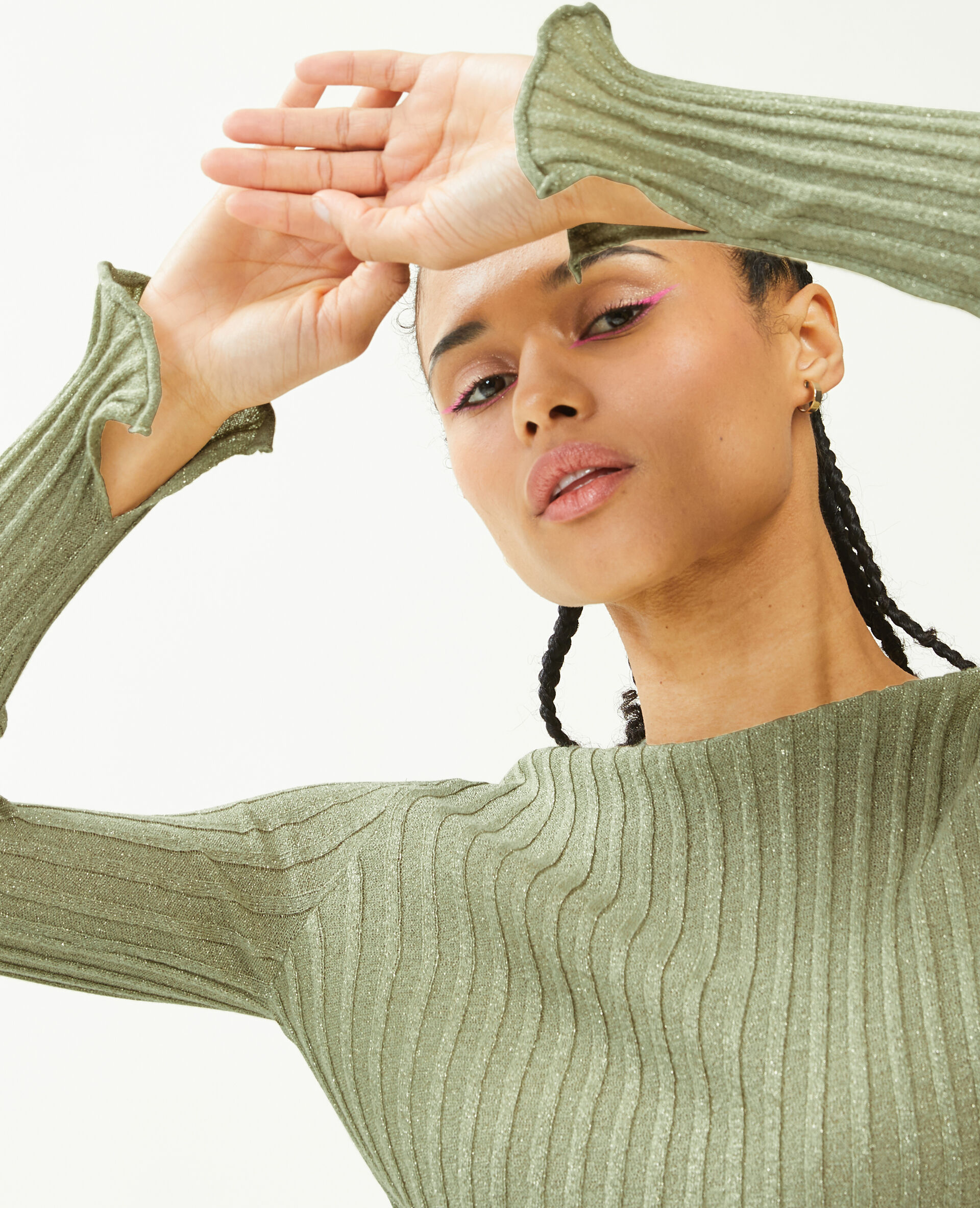 Pull léger avec fils métallisés - Vert de gris
