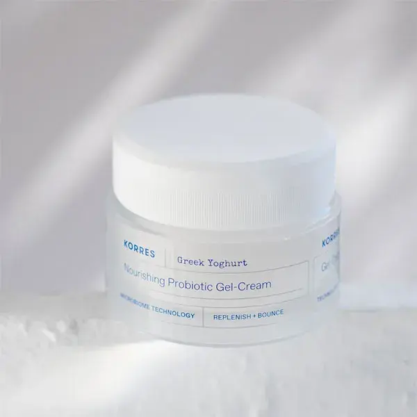 Creme hidratante probiótico com iogurte grego Korres para pele normal a mista 40ml