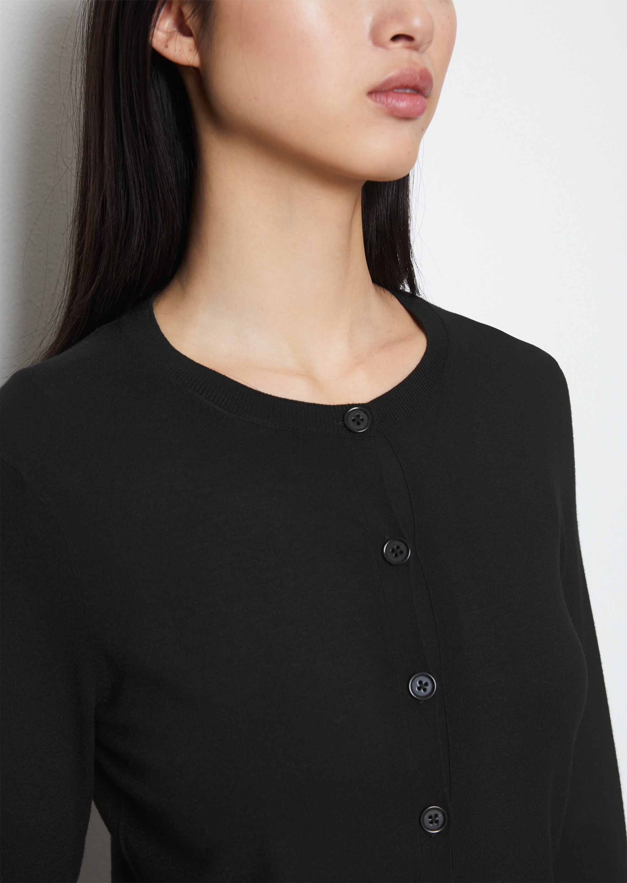 Feinstrick-Cardigan slim aus LENZING™ ECOVERO™