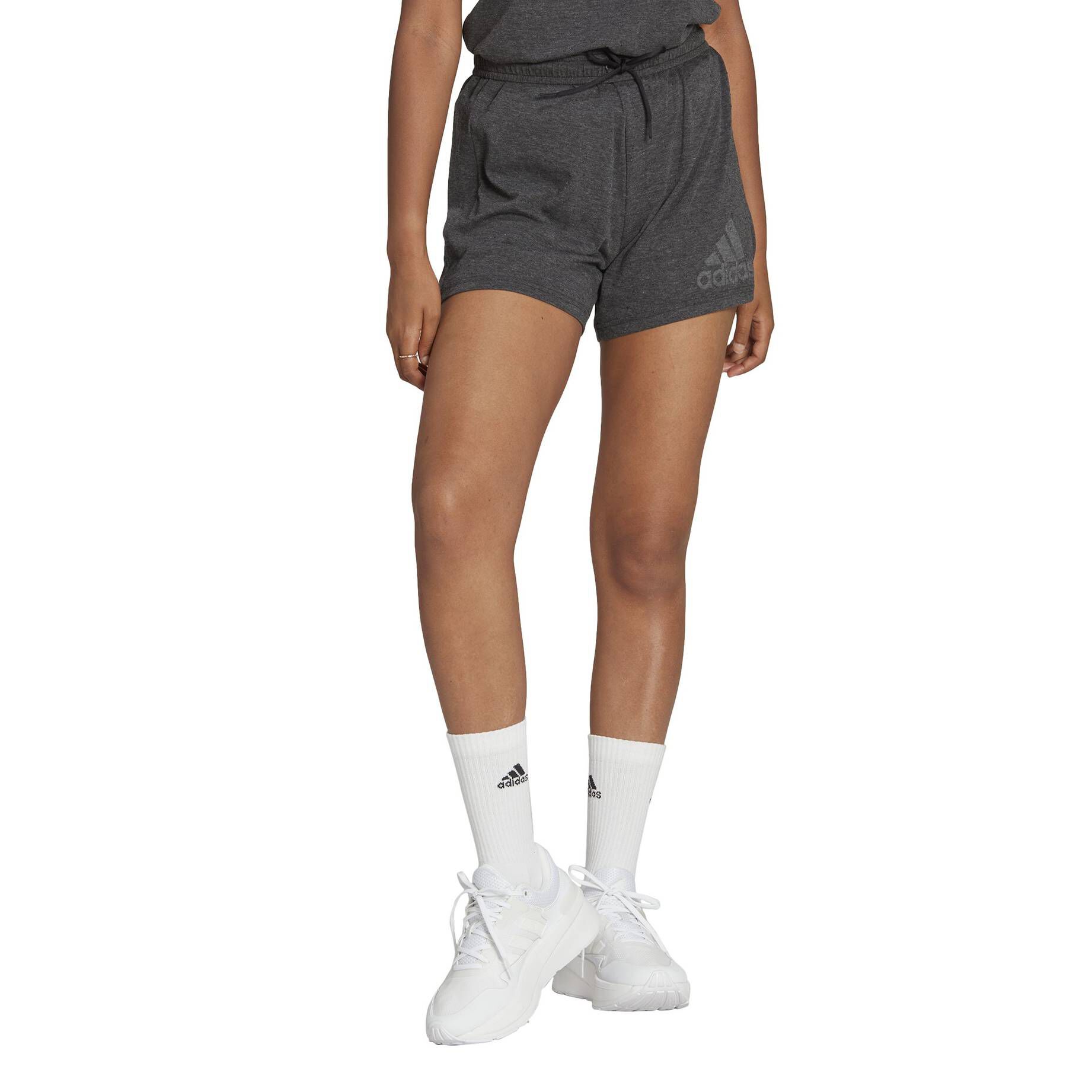adidas Performance| Damen Sweatshorts FUTURE ICONS WINNERS SHORTS