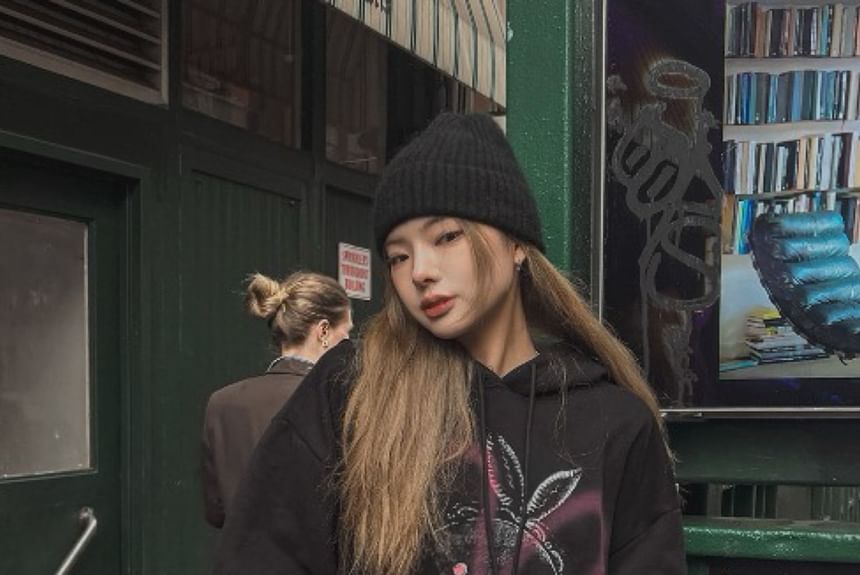 SeoulPop - Unisex Cartoon Hart Print Hoodie