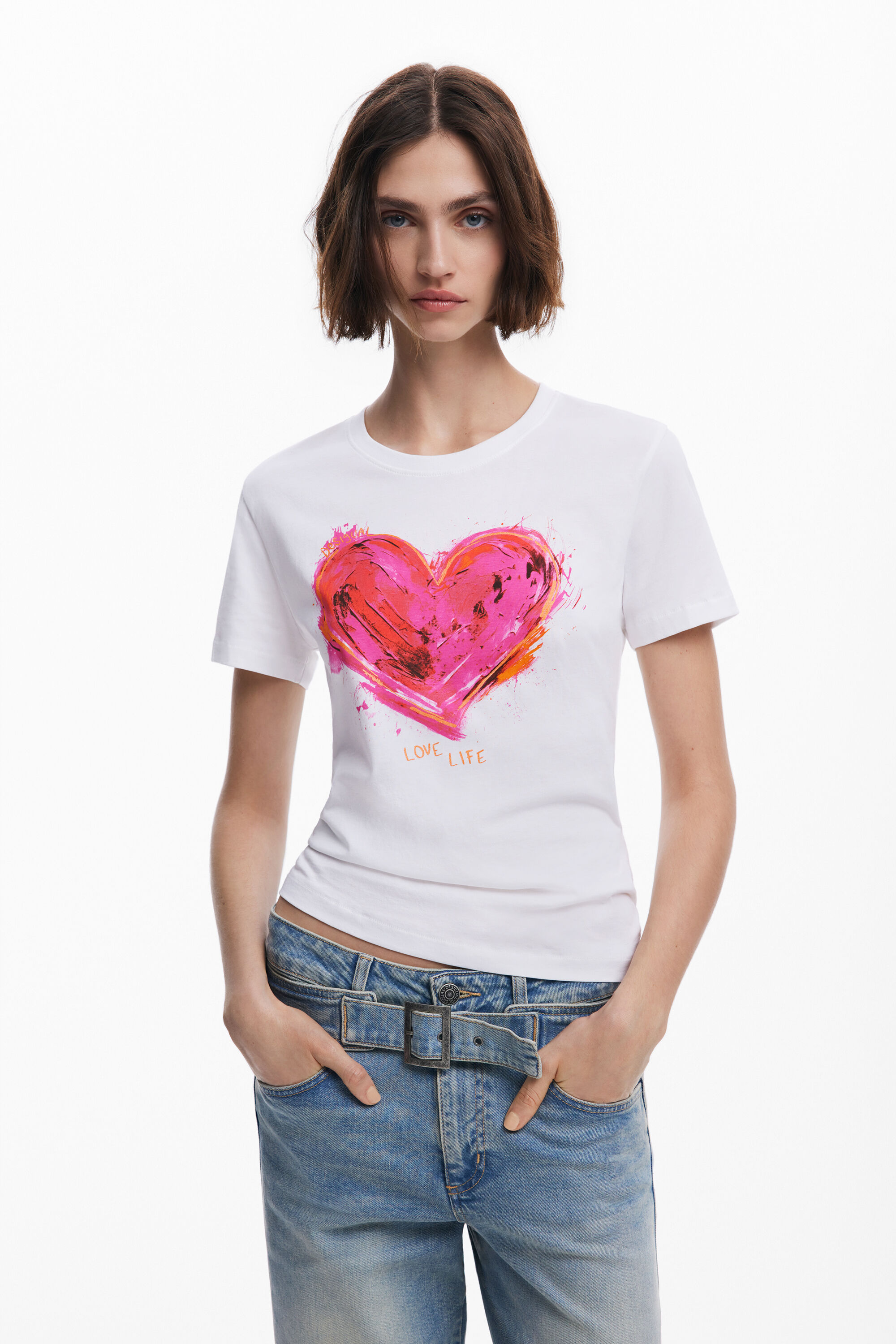 Camiseta com estampa de coração