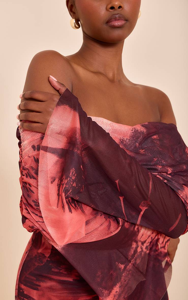 Rose Robe Courte Moulante En Mesh Doublée À Manches Longues