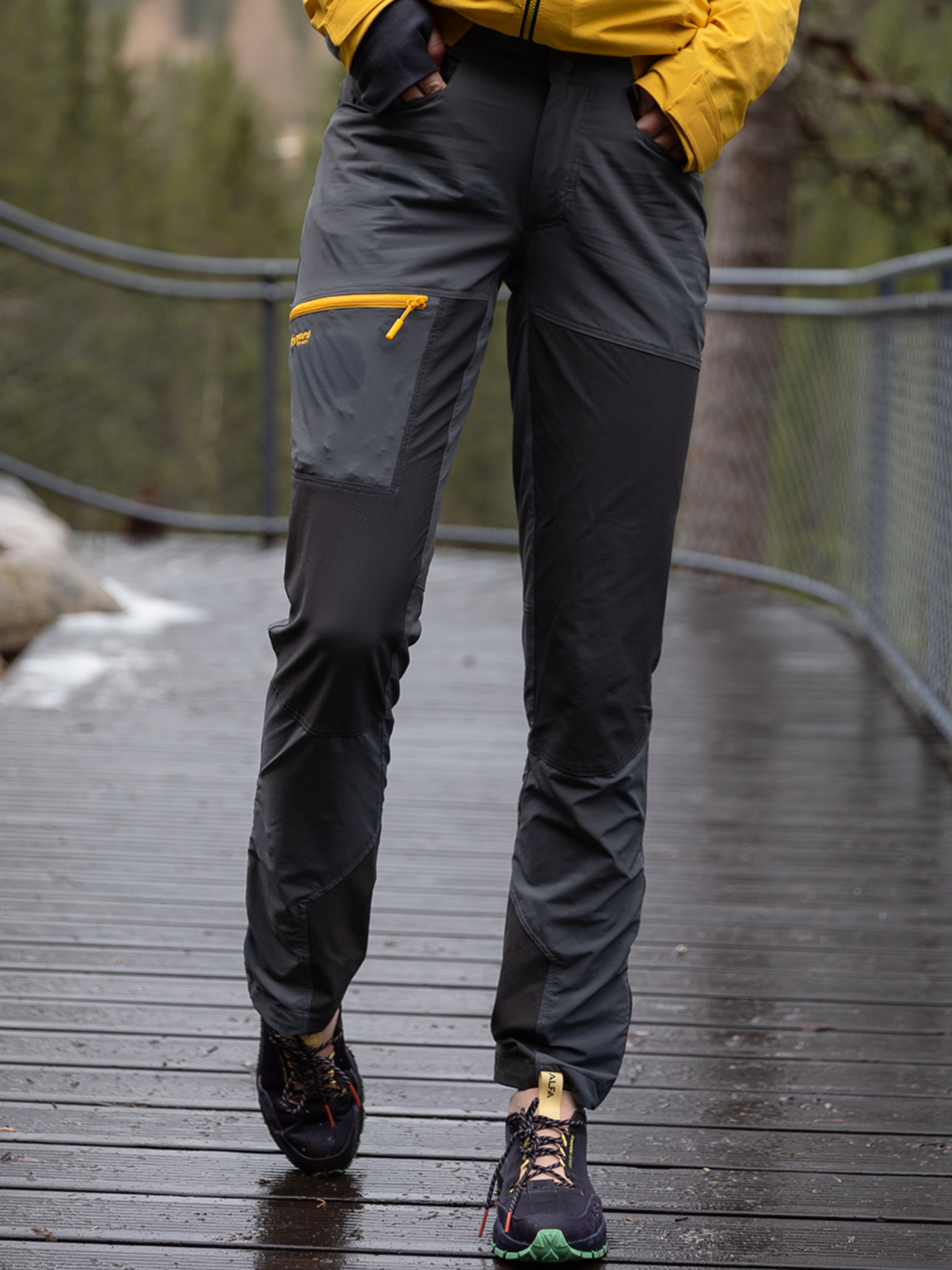 Cecilie Mountain Softshell Pants