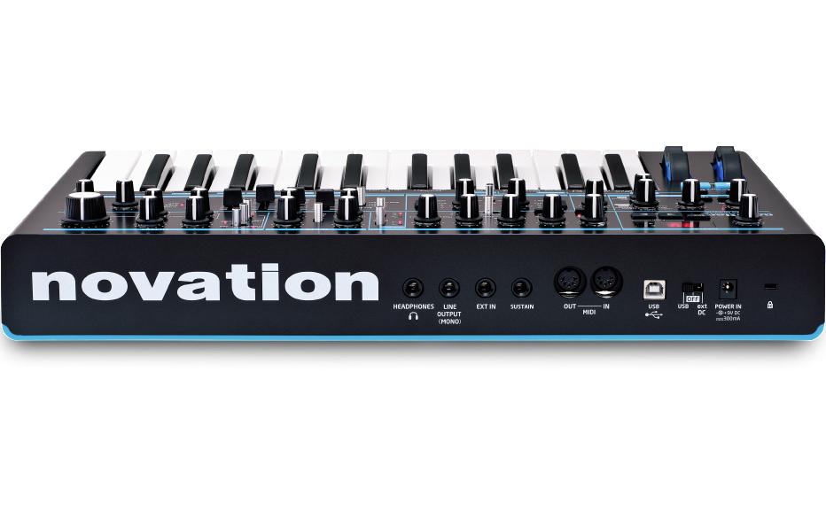 Synthesizer Bass Station II<br>Analoger Mono-Synth, basierend auf der originalen Bass Station