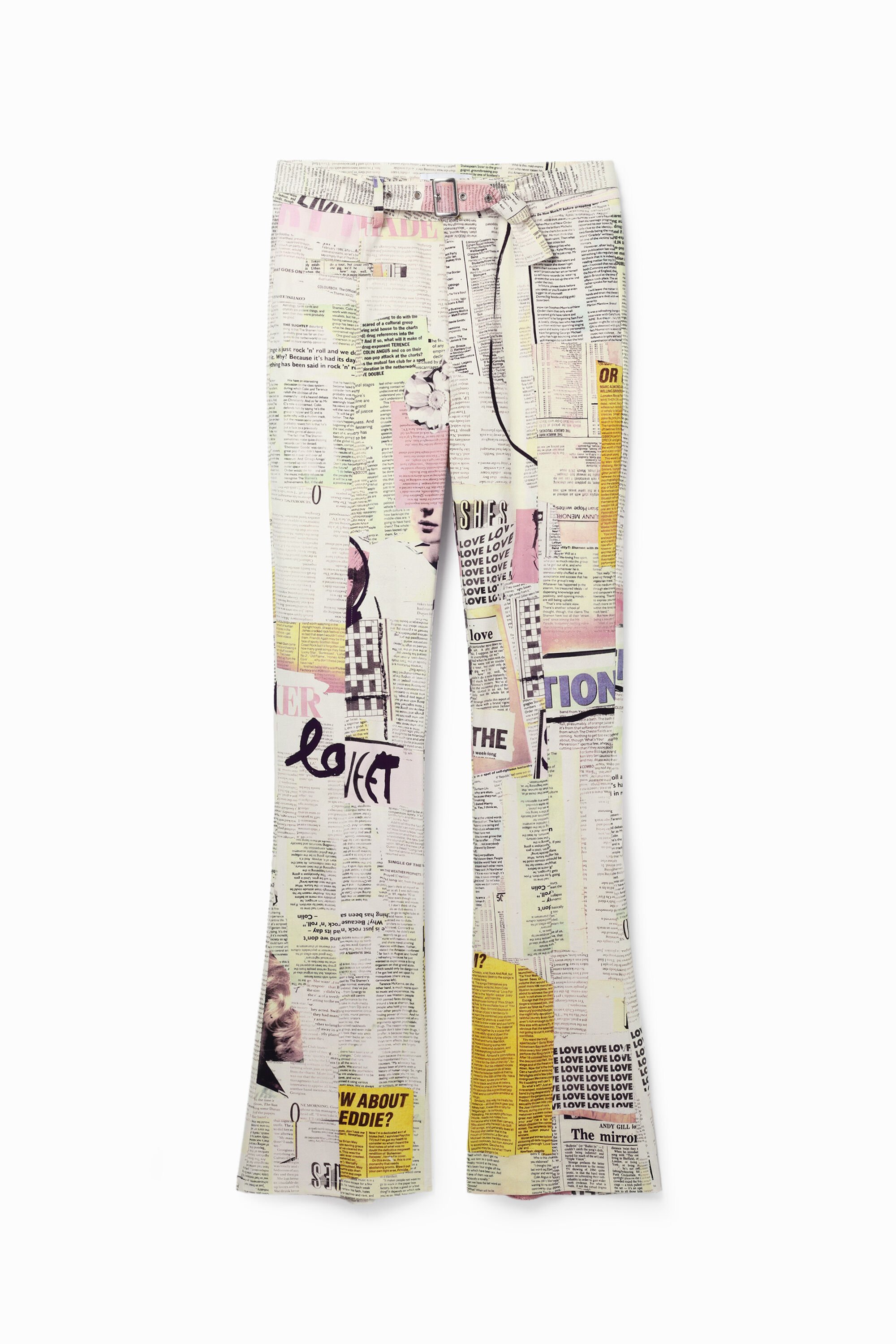 Calça boca de sino estilo jornal