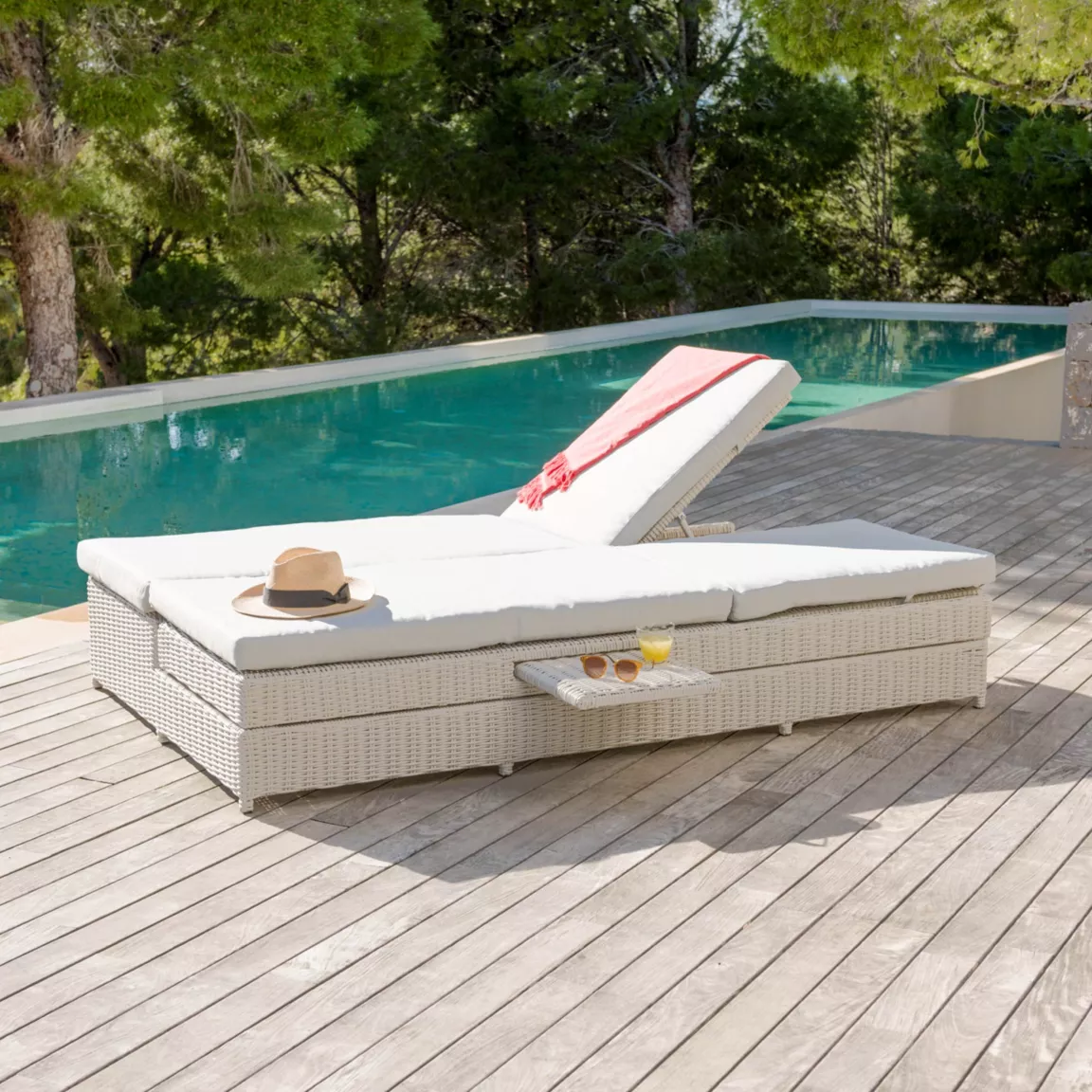 Transat double en résine tressée - Canapé de jardin Calvi Blanc et gris clair