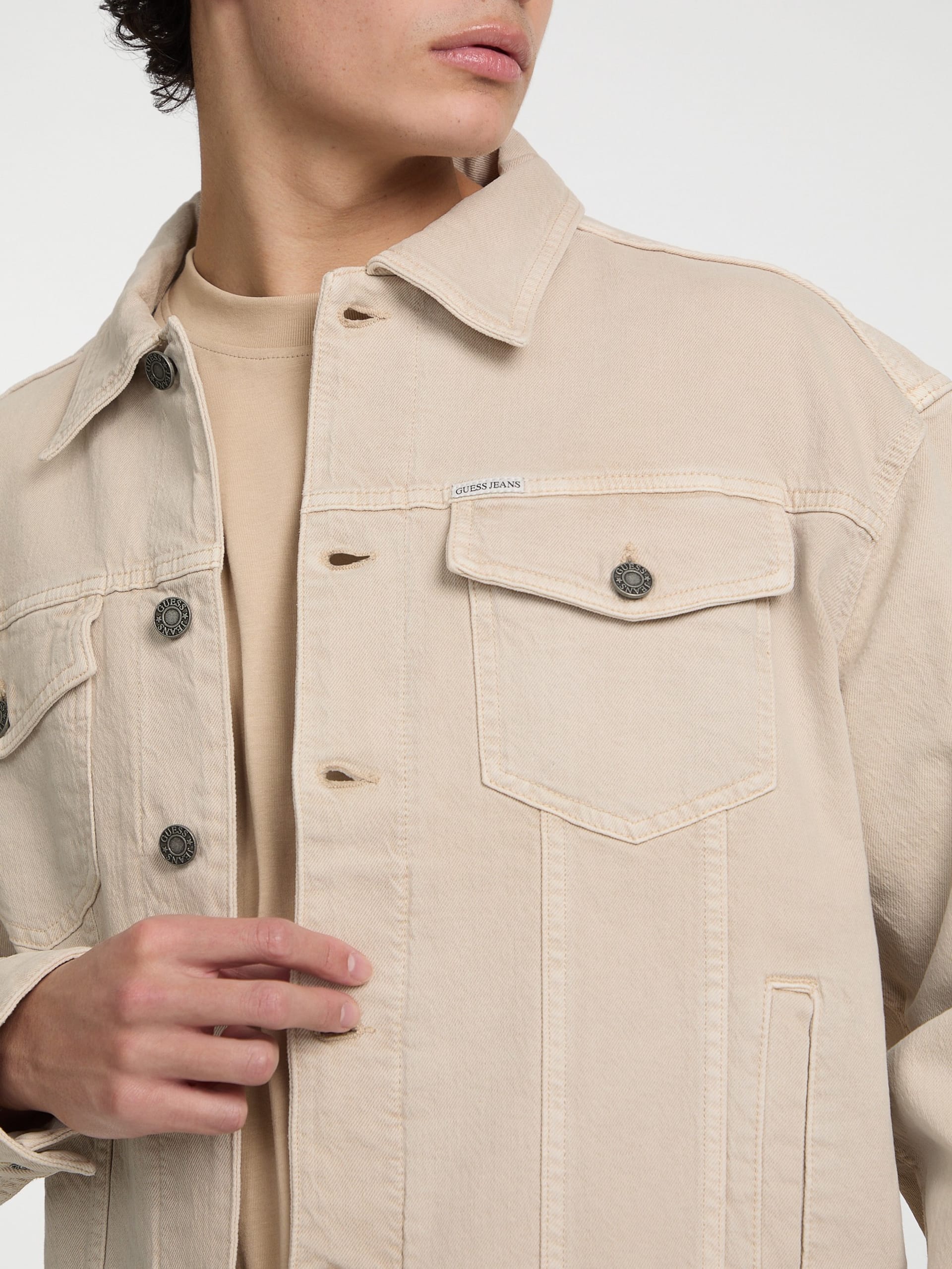 Jaqueta jeans oversized estilo caminhoneiro