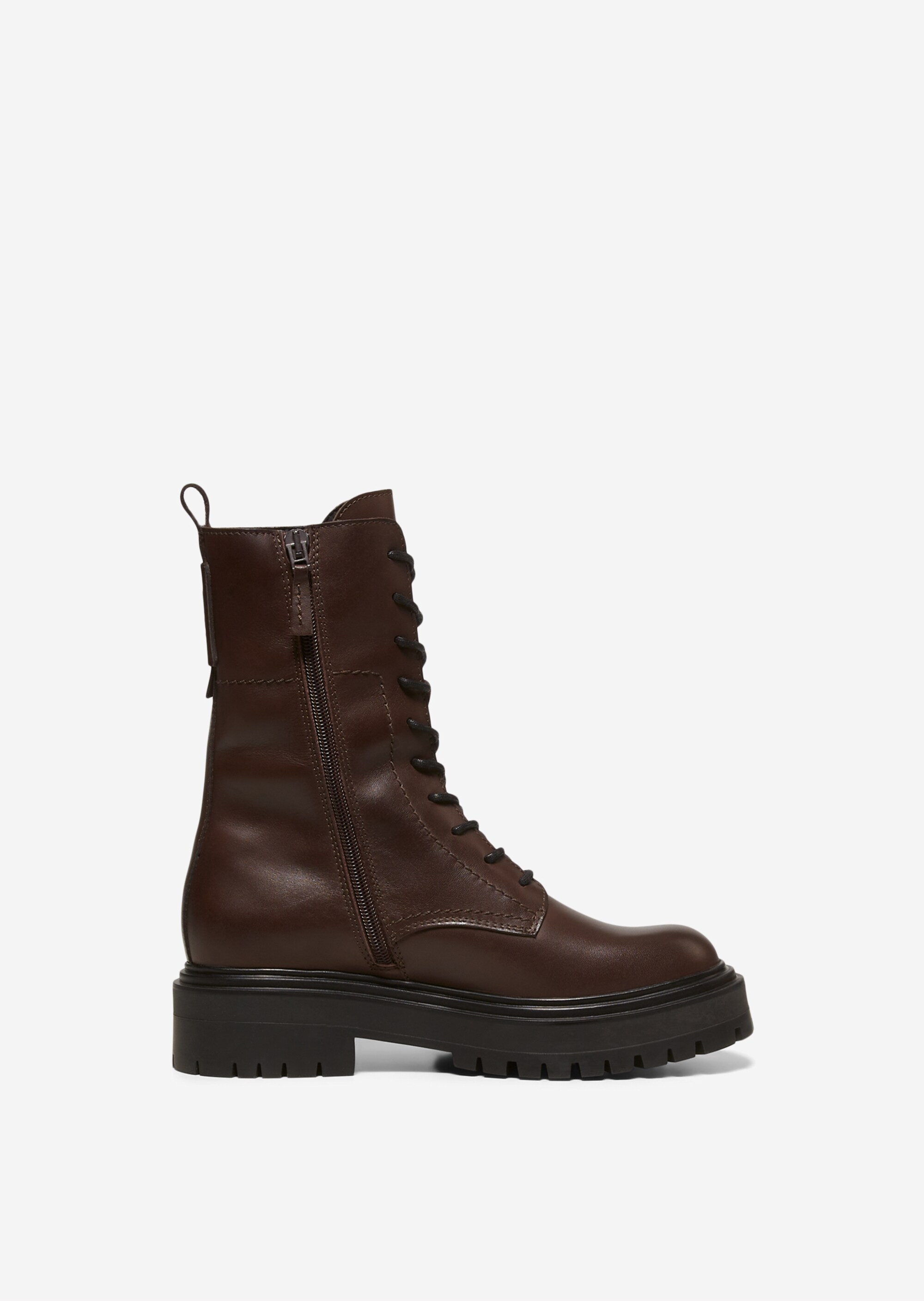 Schnürstiefel aus softem Kalbleder