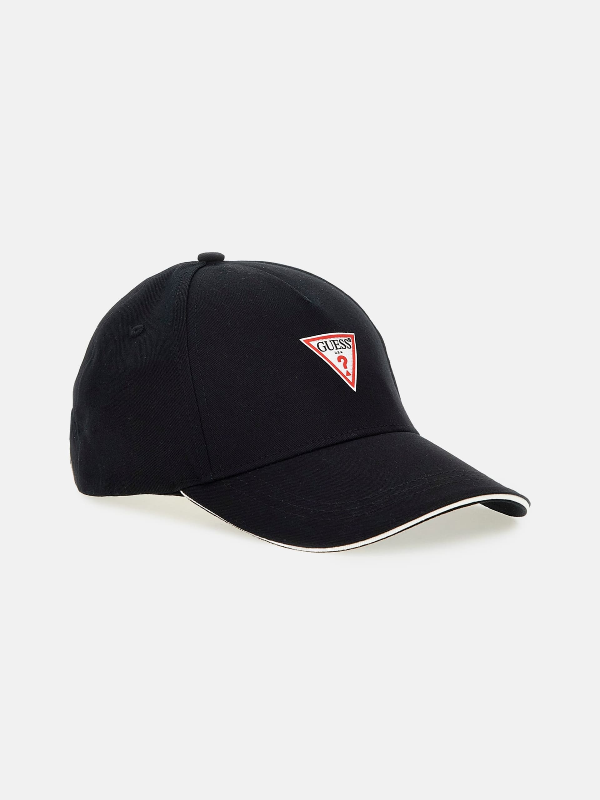 Boné de beisebol com patch triangular
