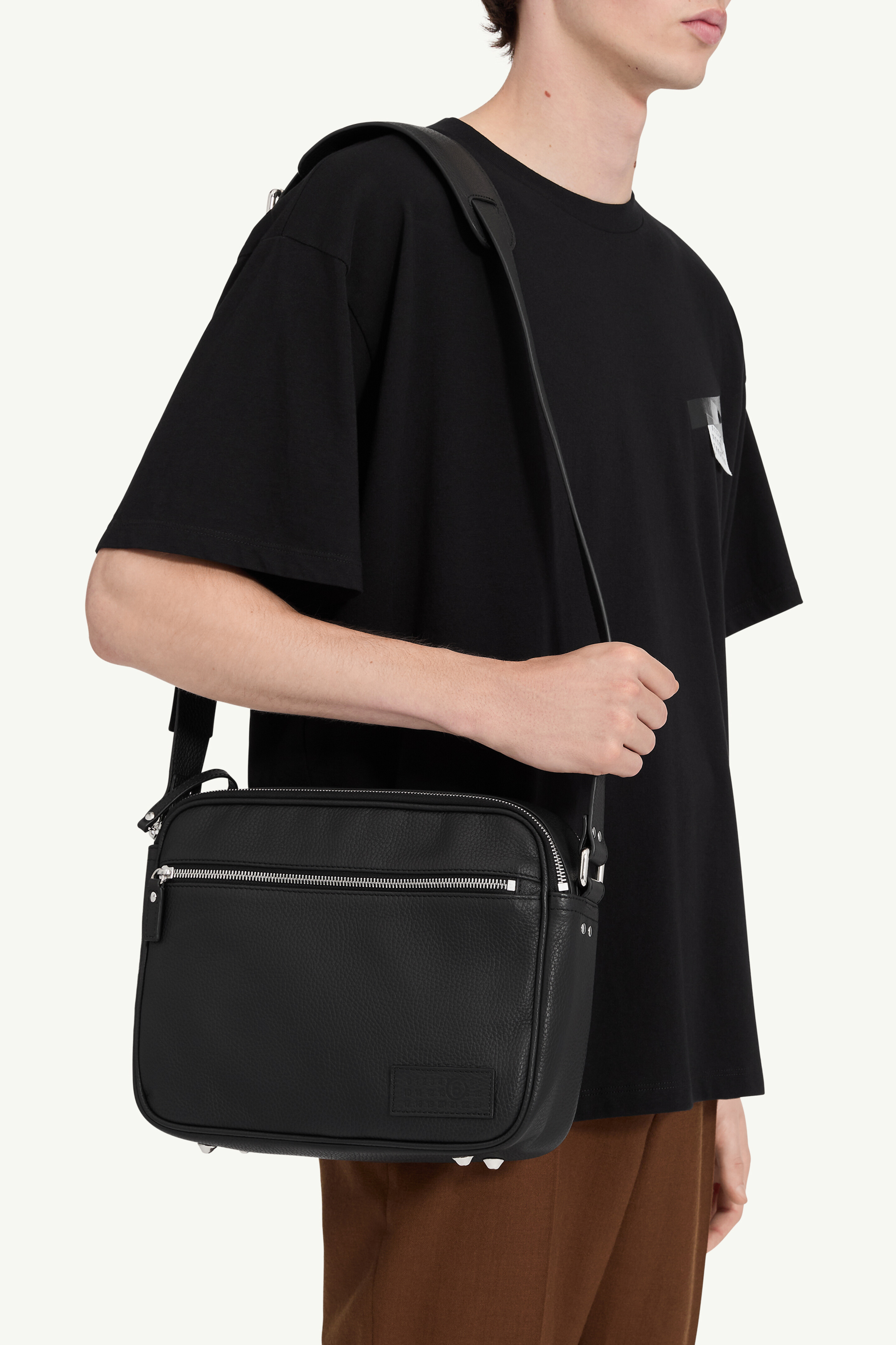 Sac messenger en cuir pour homme | MM6