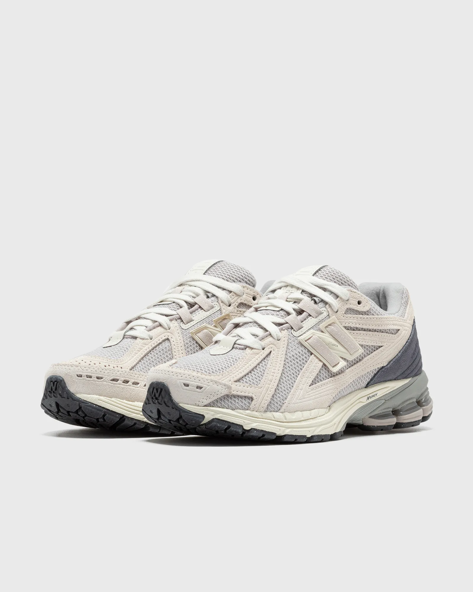 New Balance 1906