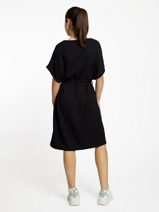 Black Box Kleid Schwarz