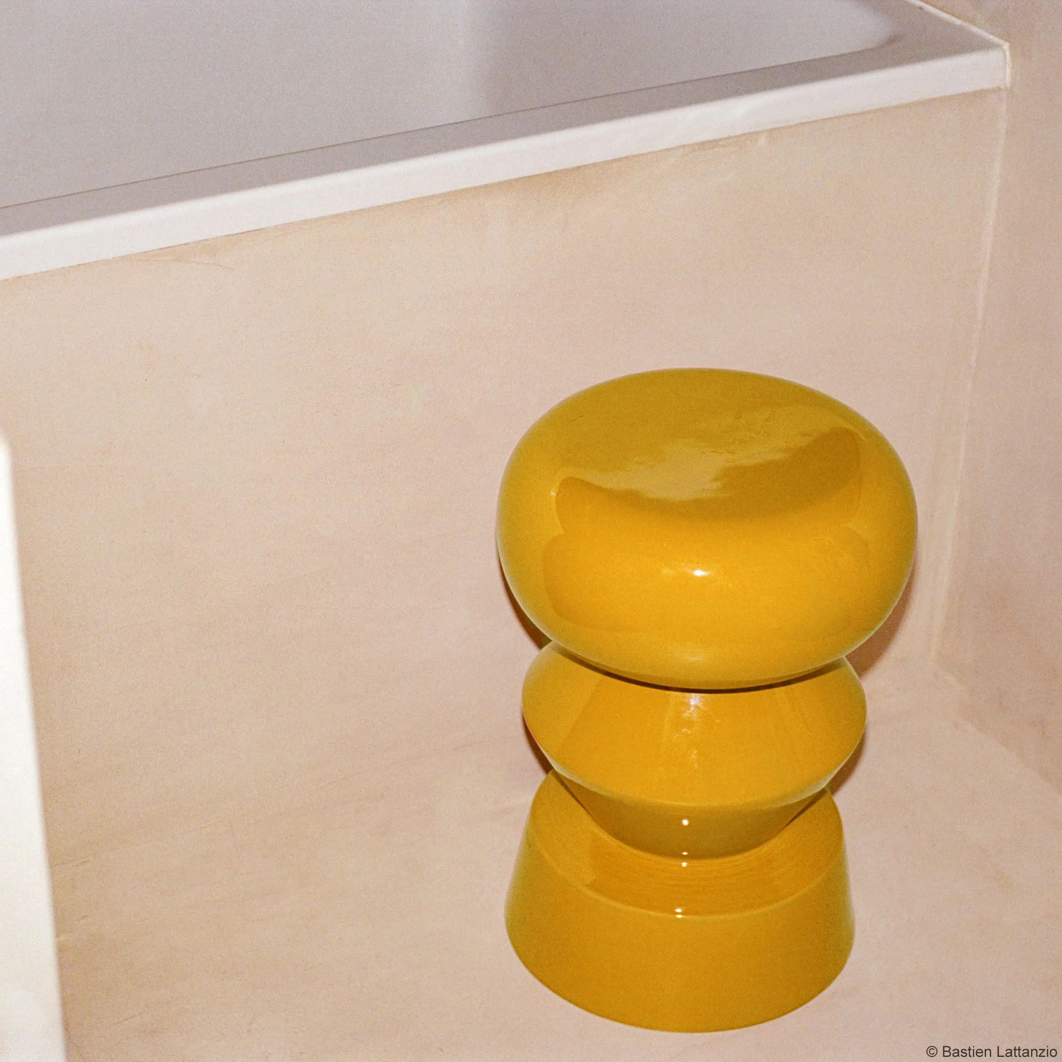TOTÊME - Table d'appoint céramique | Jaune