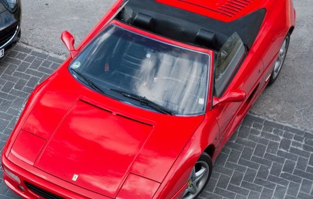 Ferrari fahren in Taucha bei Leipzig als Geschenkidee