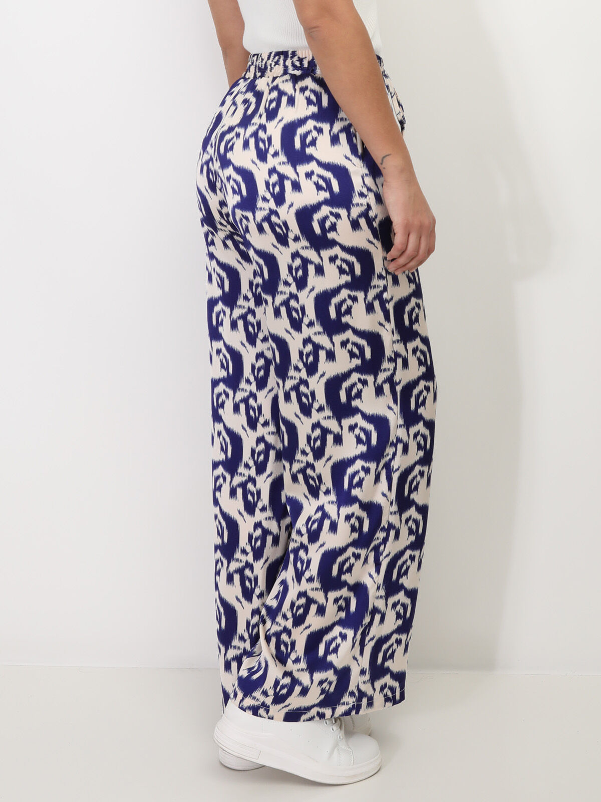 Pantalon satiné à motif abstrait- Bleu
