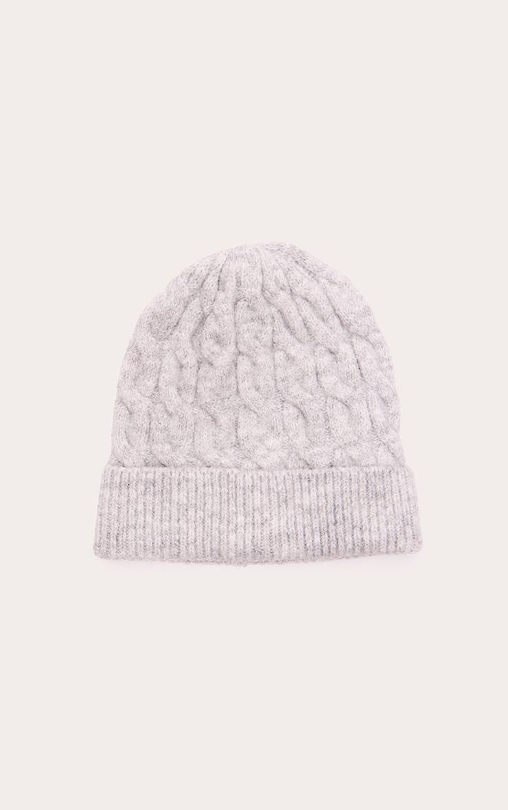 Bonnet En Tricot Torsadé