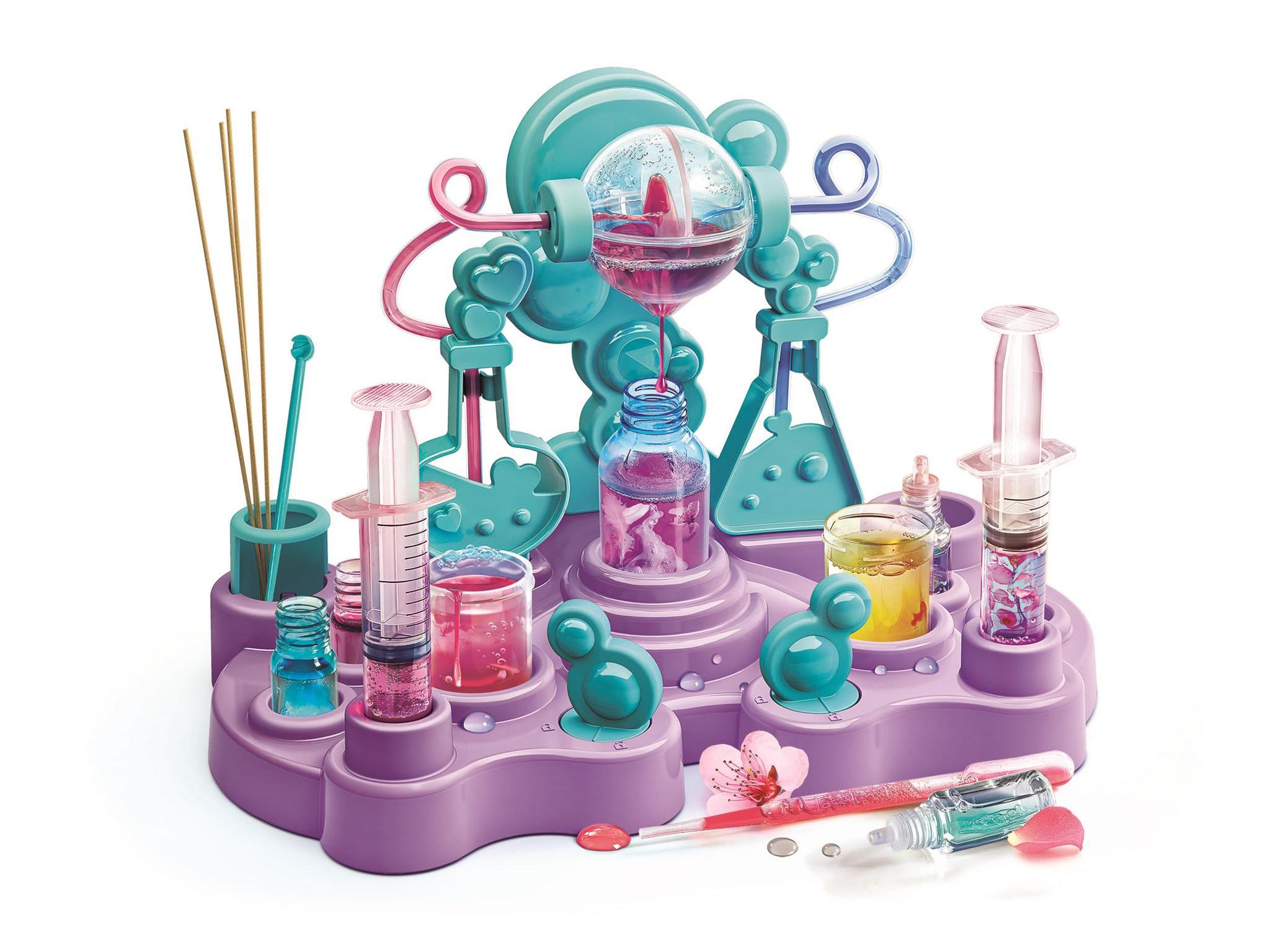 PERFUMES DELUXE CLEMENTONI