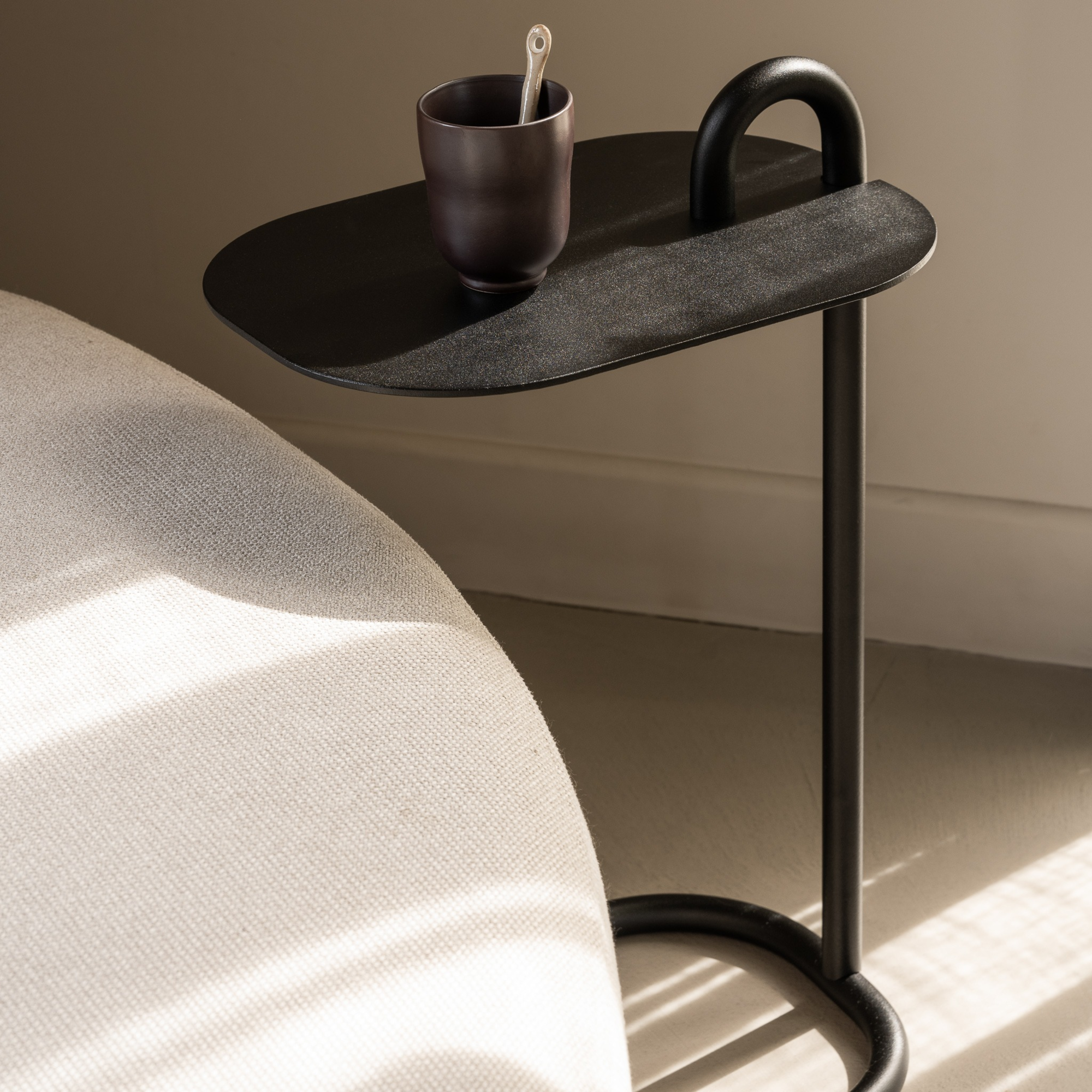 Stand by Me Steel bijzettafel (49cm hoog) - RAL9005 Jet Black