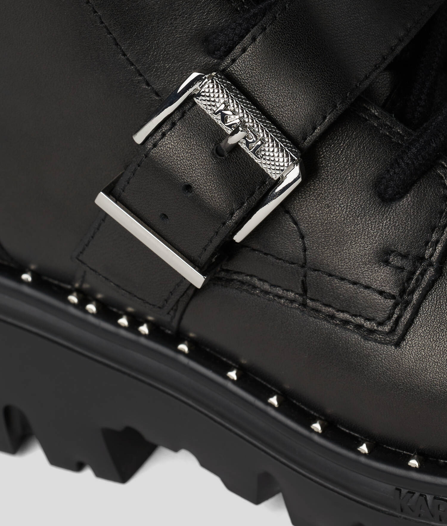 BOOTS À LACETS KOMBAT ROLLER
