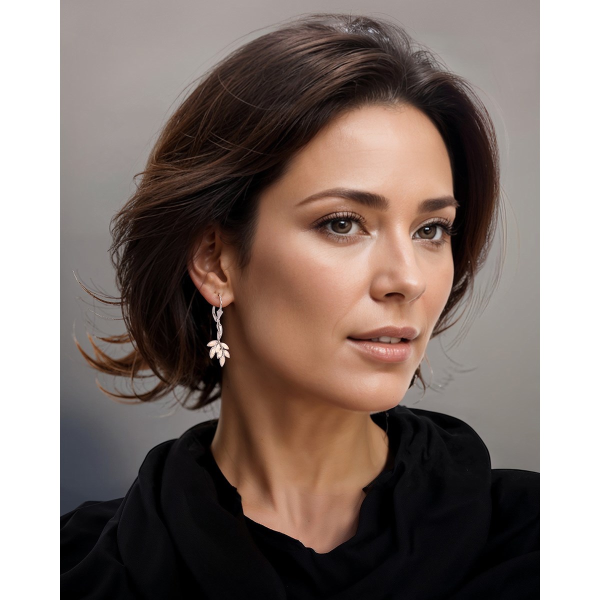 Boucles d'Oreilles Feuillage en Nacre sur Éclat d'Argent 925 | Aden Boutique