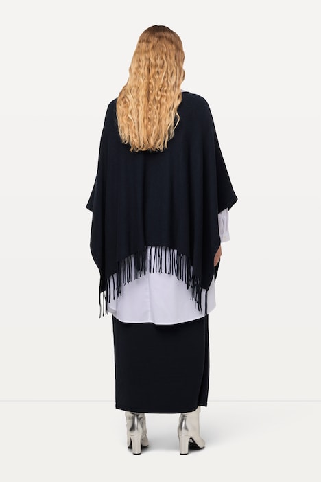 Strickponcho, Oversized, Fransen, U-Boot-Ausschnitt