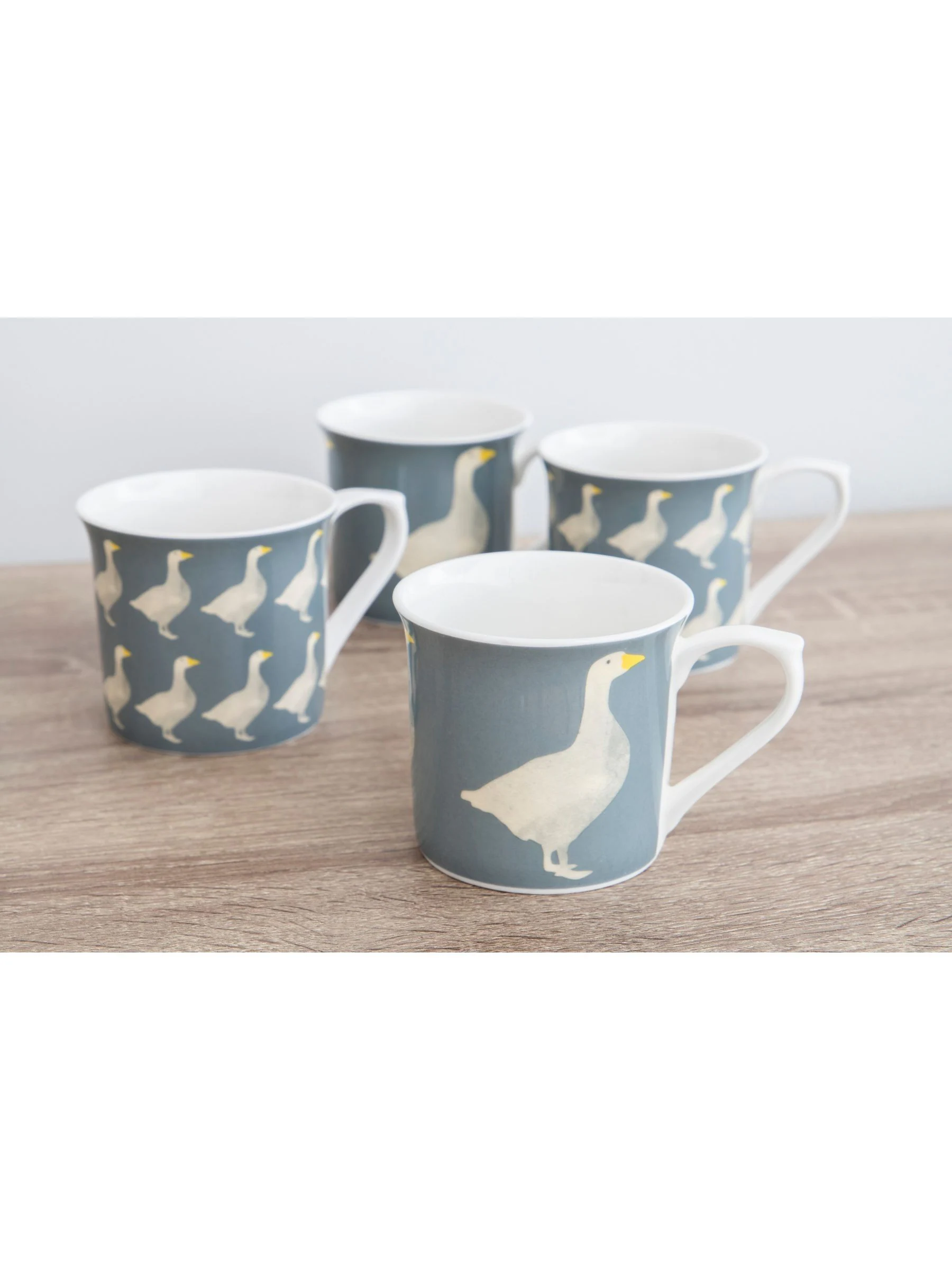 Kitchencraft Set of 4 Goose Patterned Bone China Mugs