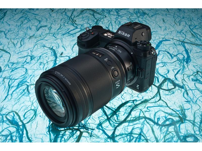 Nikon Festbrennweite NIKKOR Z MC 105mm F/2.8 VR S – Nikon Z Professionelles Makroobjektiv mit mittlerer Telebrennweite