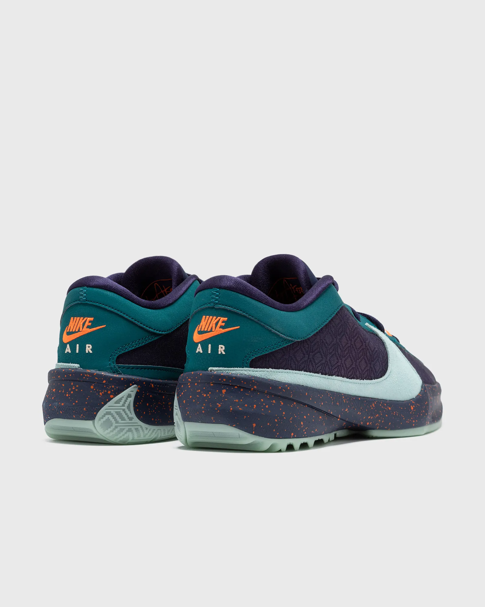 Tênis de Basquete Nike Freak 5