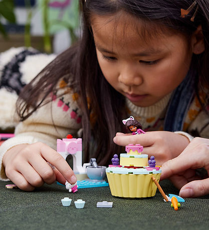 LEGO? Gabby's Dollhouse - Sjov Mums med Muffins 10785 - 58 Dele