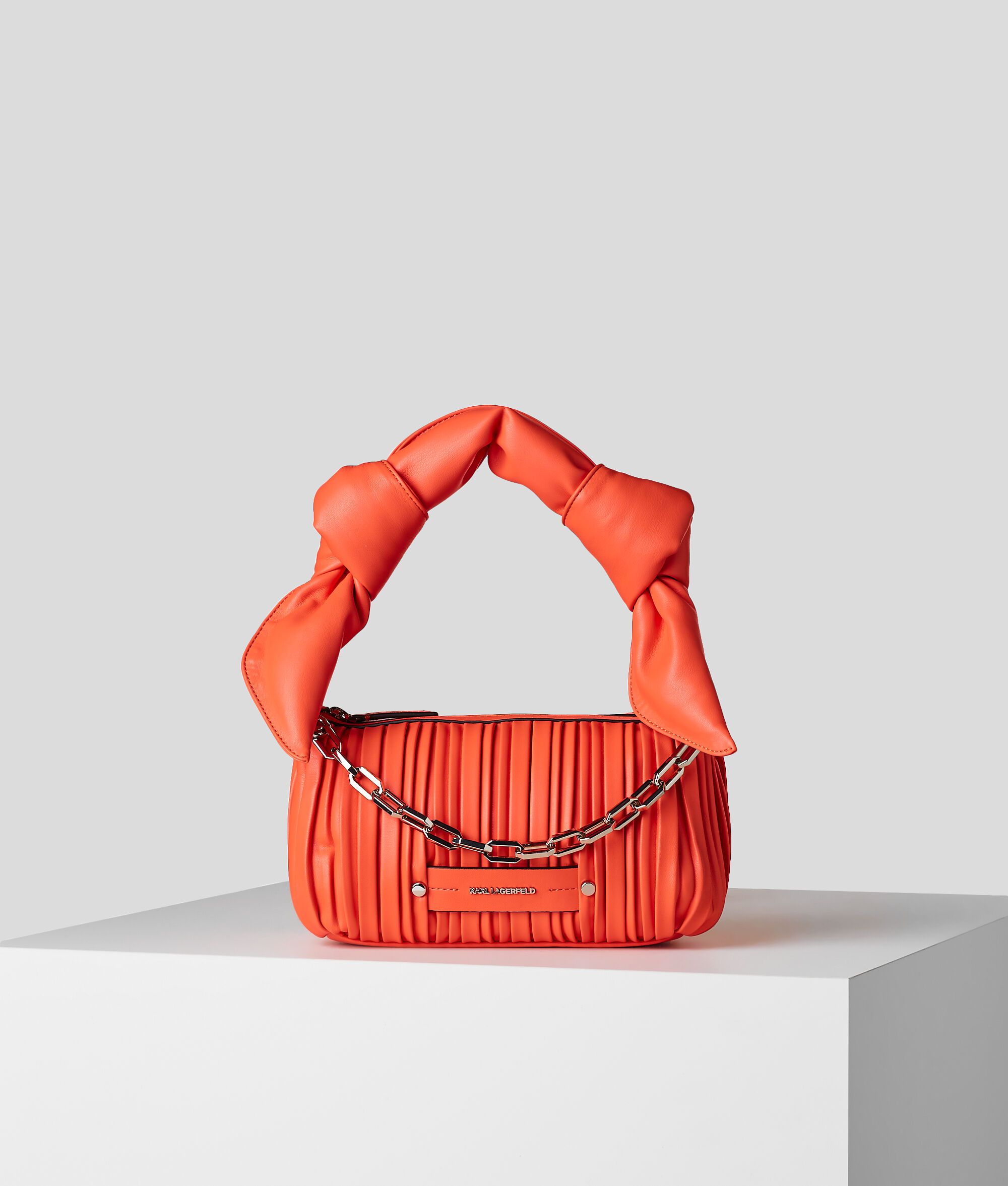 SAC PORTÉ ÉPAULE K/KUSHION AVEC POIGNÉE NOUÉE