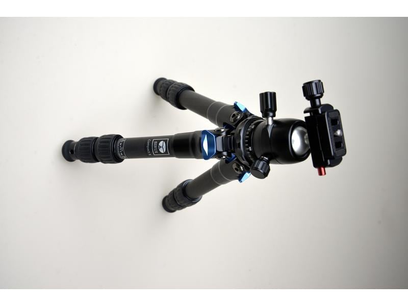 Sirui Stativ Compact X Extrem leichtes und dennoch stabiles Stativ für die professionelle Fotografie