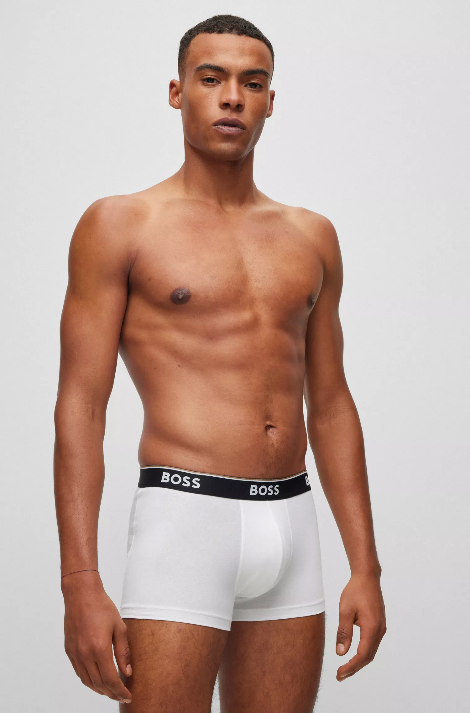 BOSS Black - Pacote com três cuecas boxer de algodão elástico com cós com logotipo.
