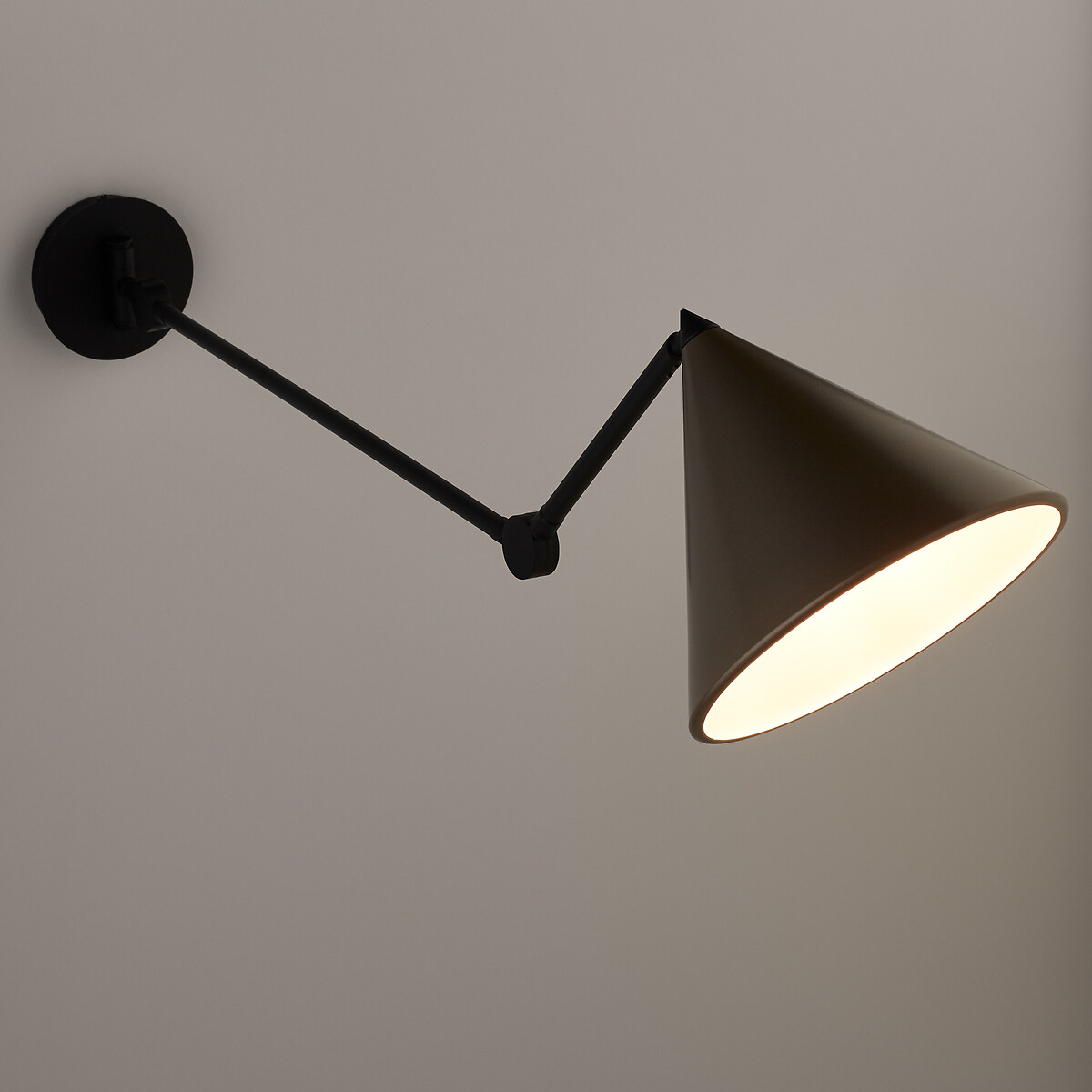 AM.PM<br>Luminária de parede articulada, Moke