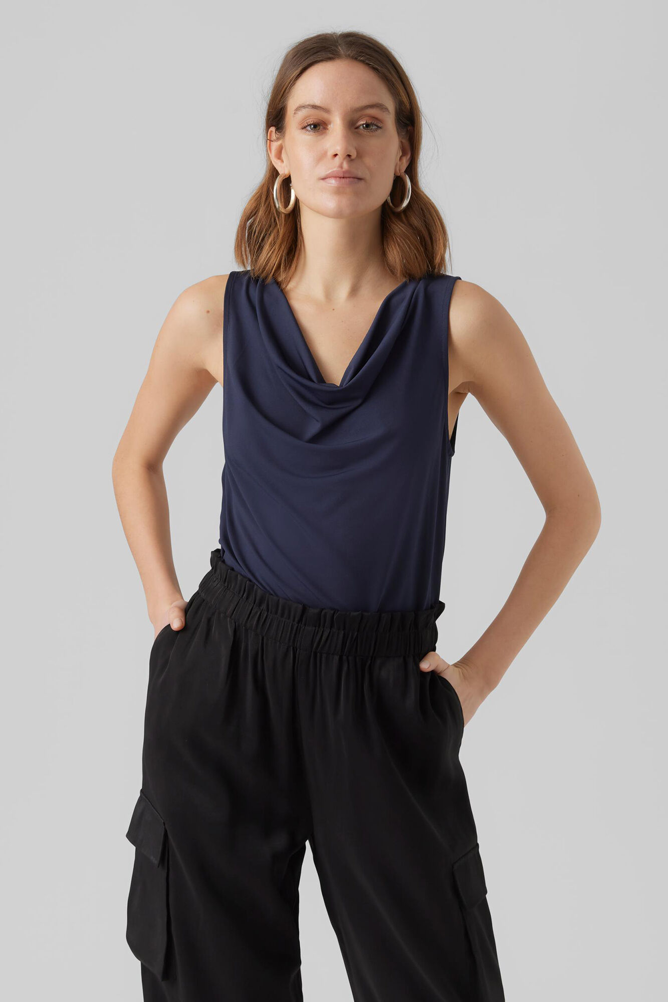 Blusa sem mangas com decote redondo - Azul marinho