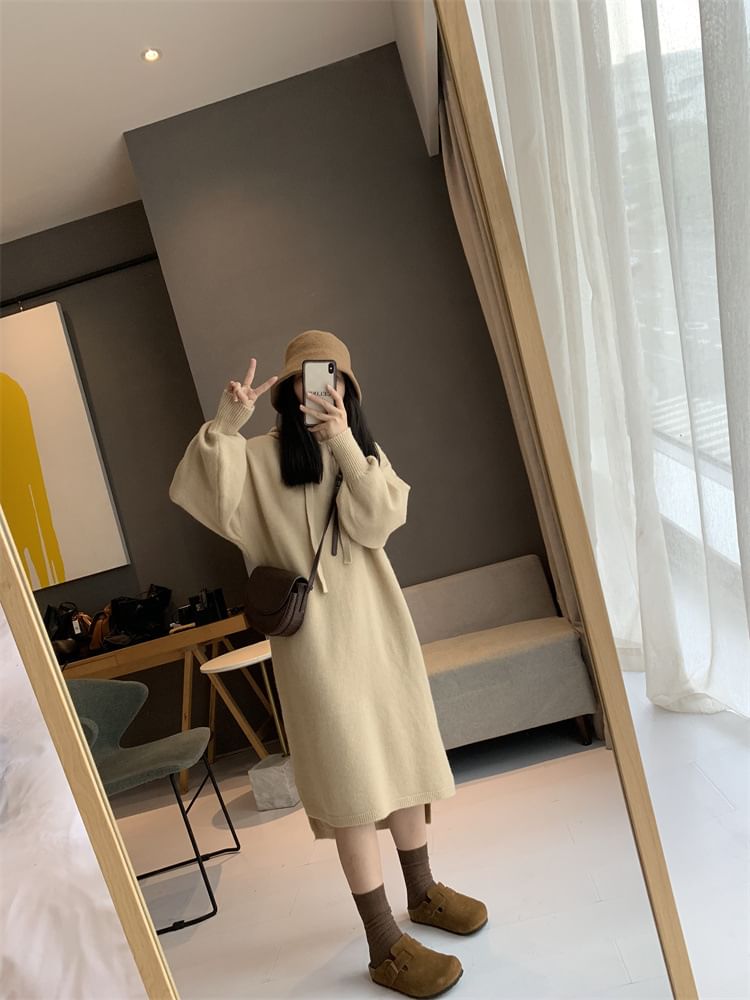 aistera - Lange mouwen effen gebreide midi hoodiejurk