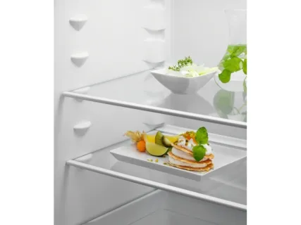 Electrolux Serie 600 ENT6NE18S - Køleskab/fryser - bund-fryser - til indbygning - niche - bredde: 56 cm - dybde: 55 cm - højde: 178 cm - 257 liter - Klasse E - hvid