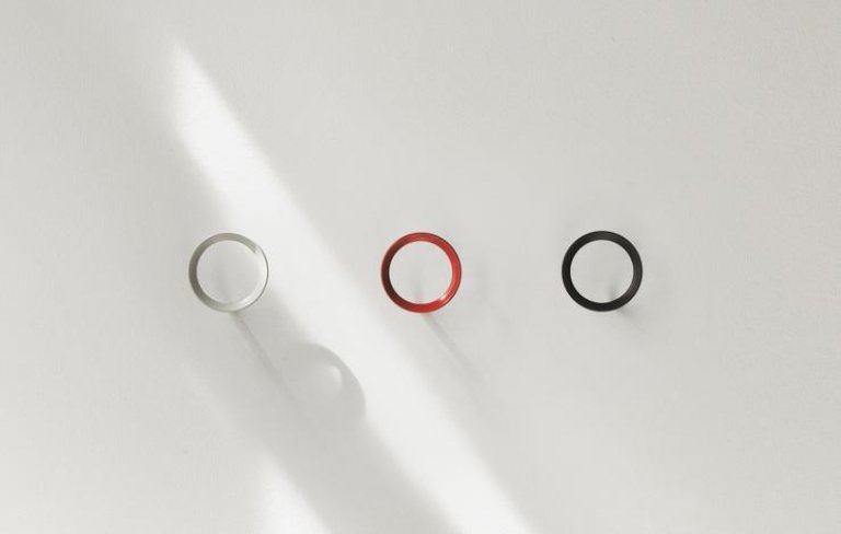 Normann Copenhagen Loop haak Ø4.4 small red