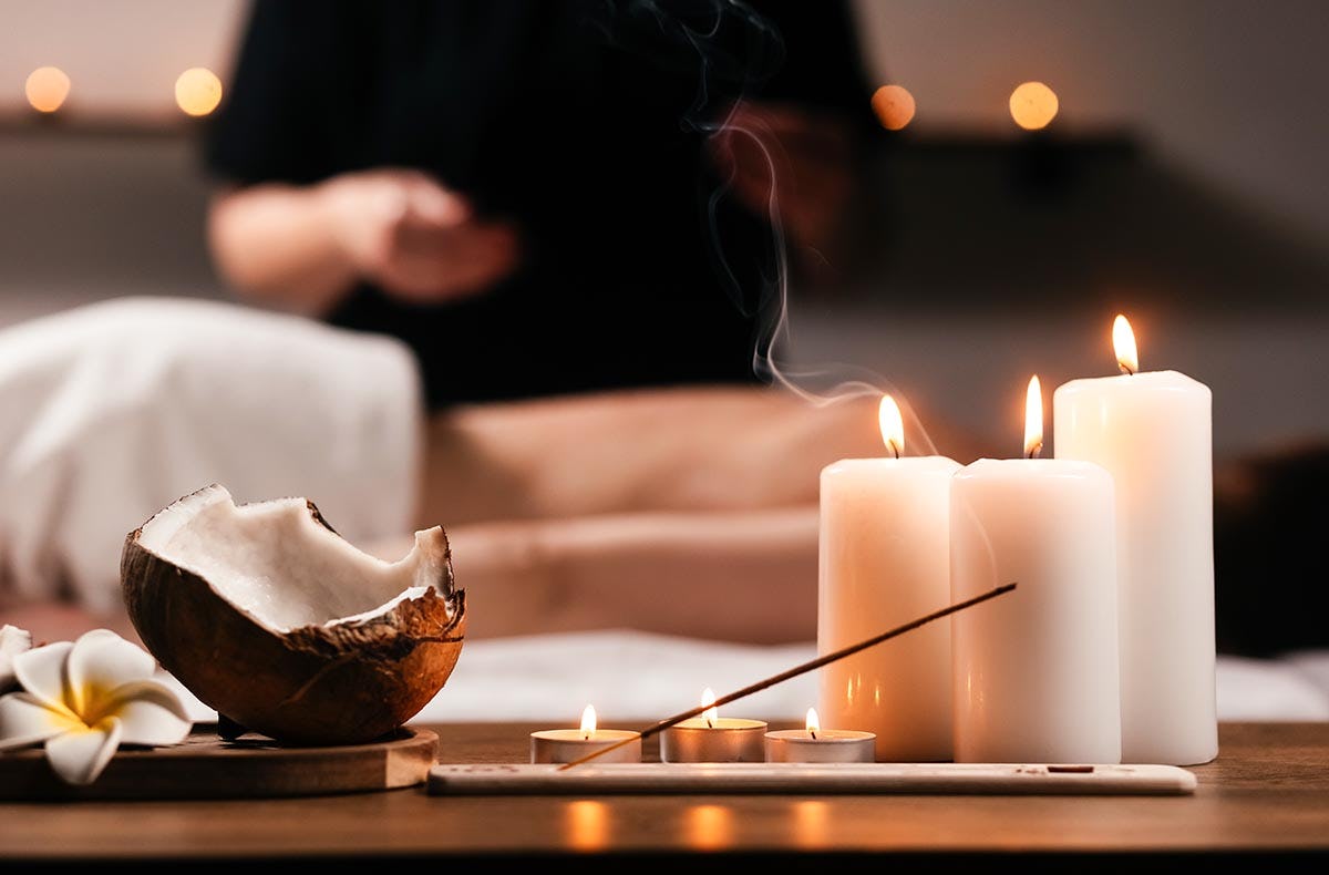 Rücken- und Nackenmassage mit Wärme Bad Salzuflen
