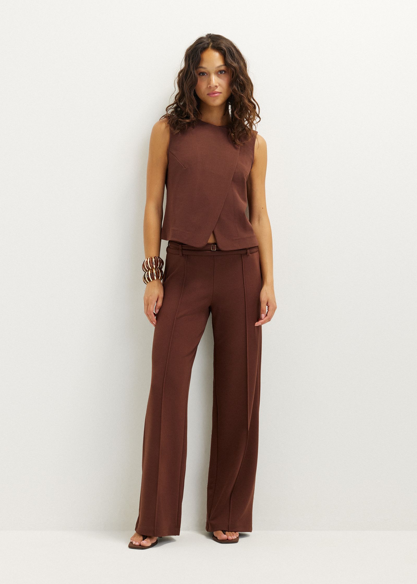 Pantalon met dubbel riempje