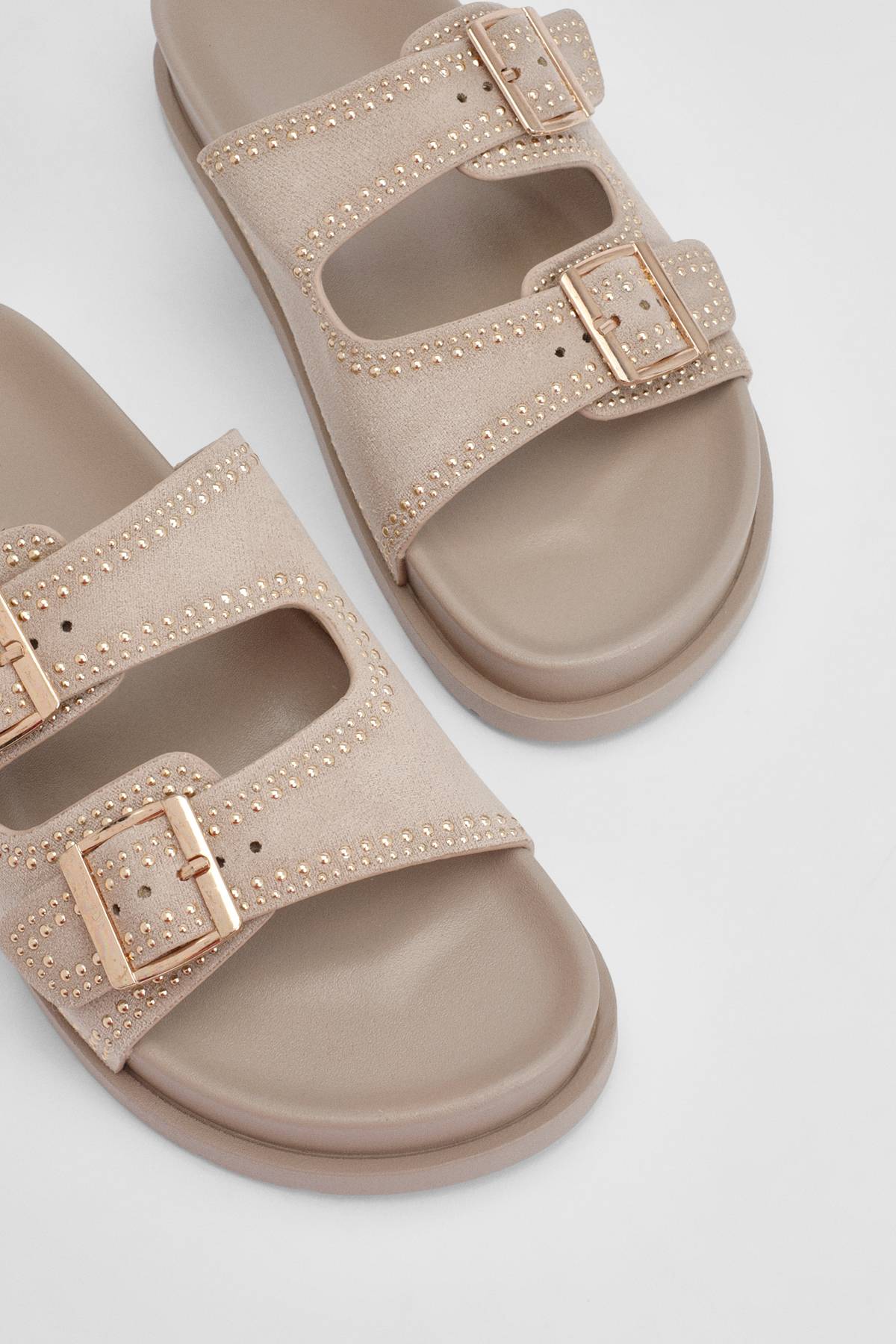 boohoo Sandales À Double Boucle Avec Détails Cloutés En Synthétique