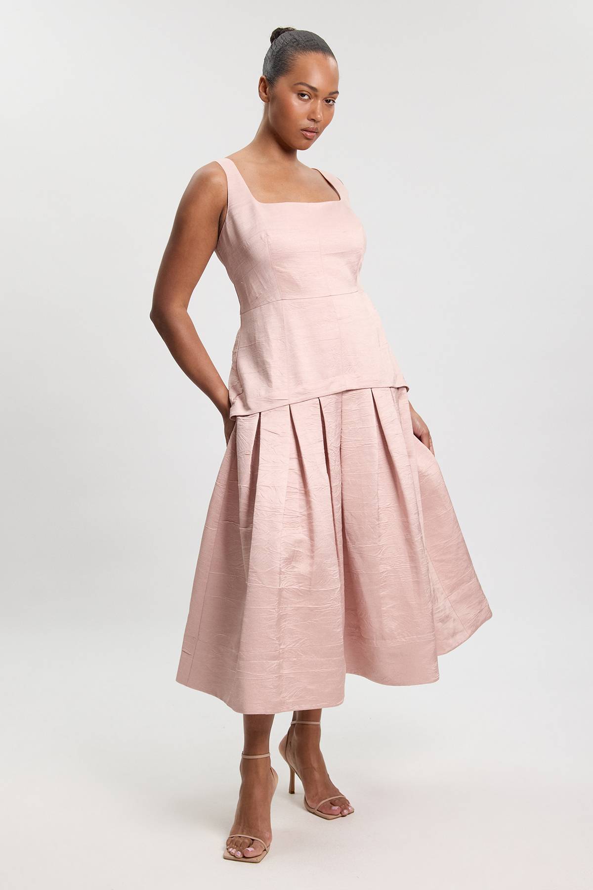 KarenMillen Robe Midi Grande Taille En Twill Texturé Ajusté Avec Jupe Ample