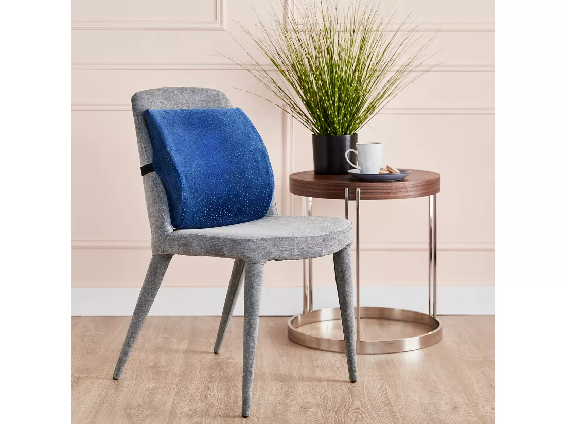 Coussin lombaire viscoélastique ergonomique et adaptable