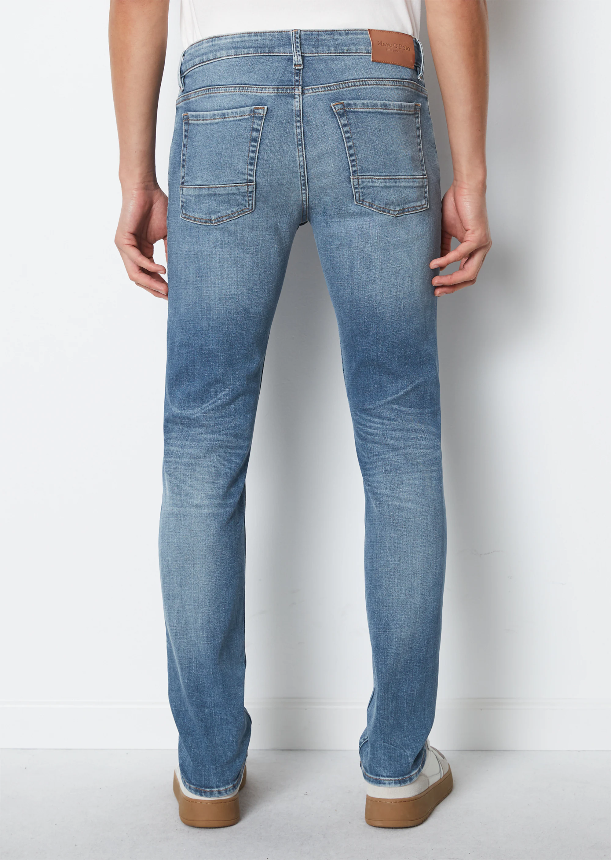Jeans Modell SJÖBO shaped in lässiger Cross-Hatch-Denim Struktur