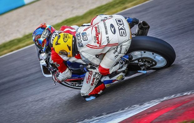 Motorrad-Renntraining in Oberlungwitz als Geschenk