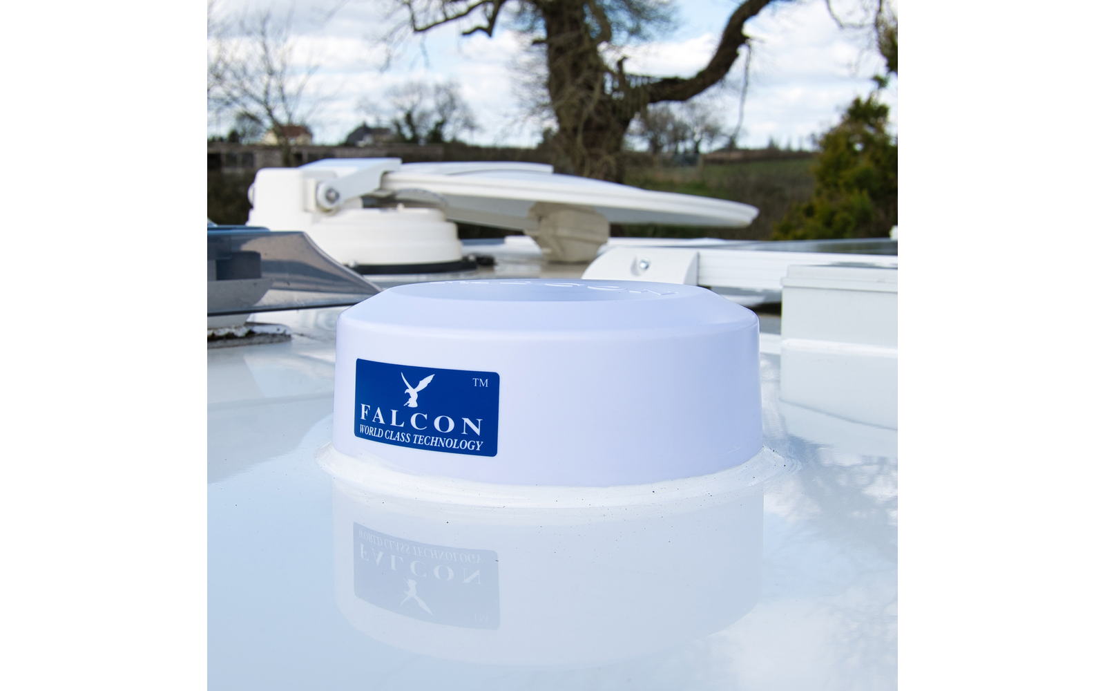 Falcon EVO 4G LTE Internet Dachantenne inkl. mobilen tragbaren WLAN-Router 150 Mbit