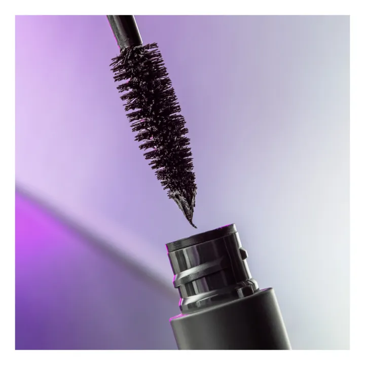 MÁDARA Mascara effet longueur Come Closer - 6 ml | Noir